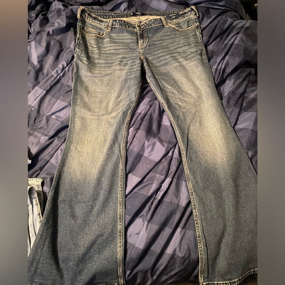 Hollister jeans, flair 👖🖤